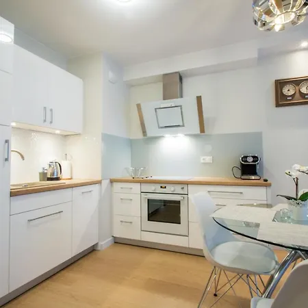 Grand - Waterlane Island *