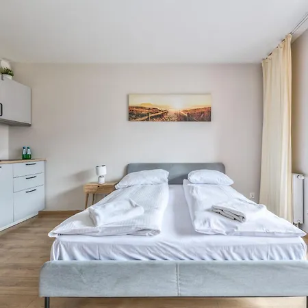 Grand - Waterlane Island *