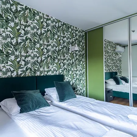 Grand - Waterlane Island * Danzica