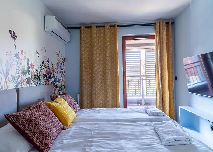 Grand - Waterlane Island Daire